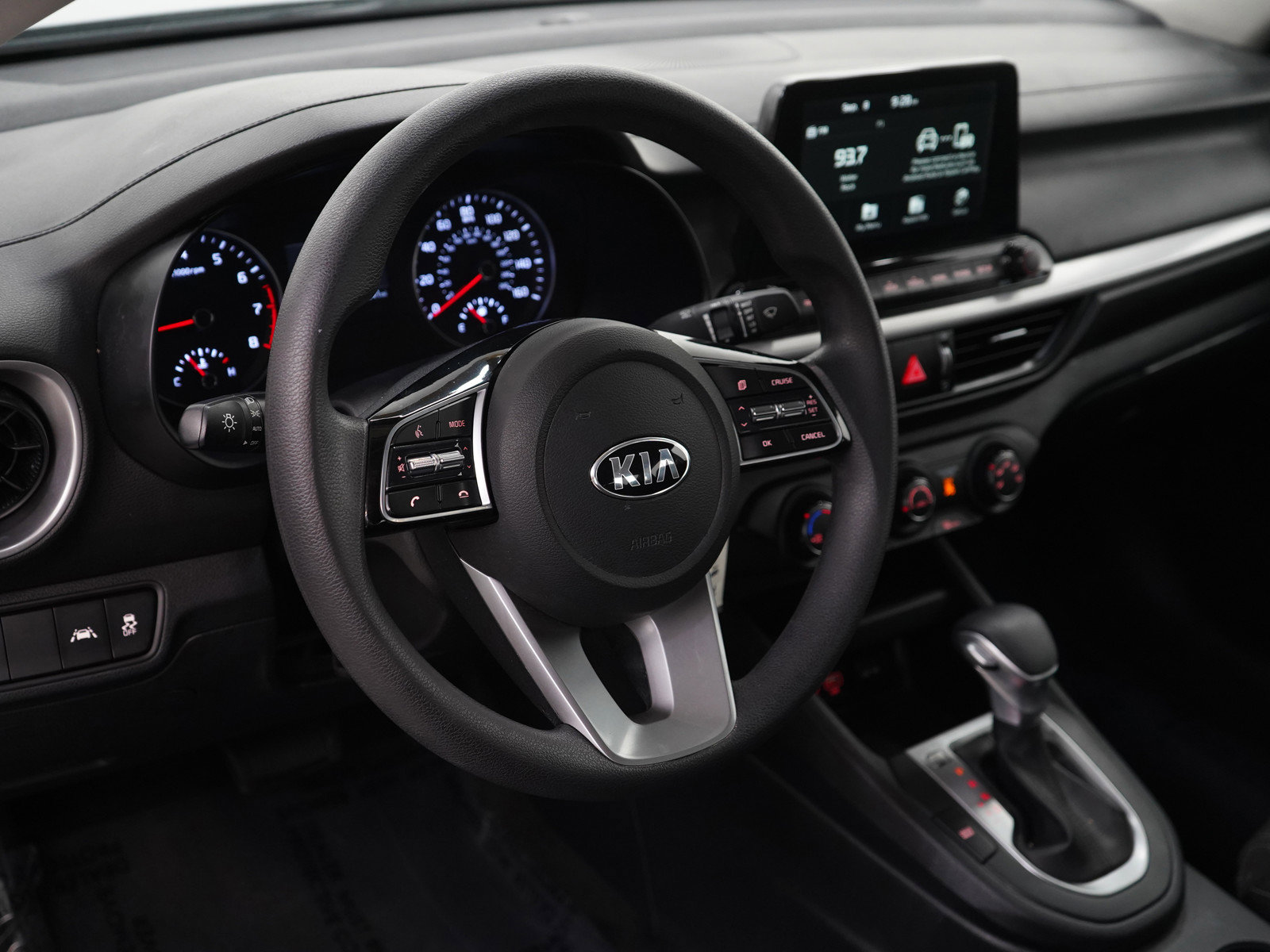 Used 2021 Kia Forte LXS image 18