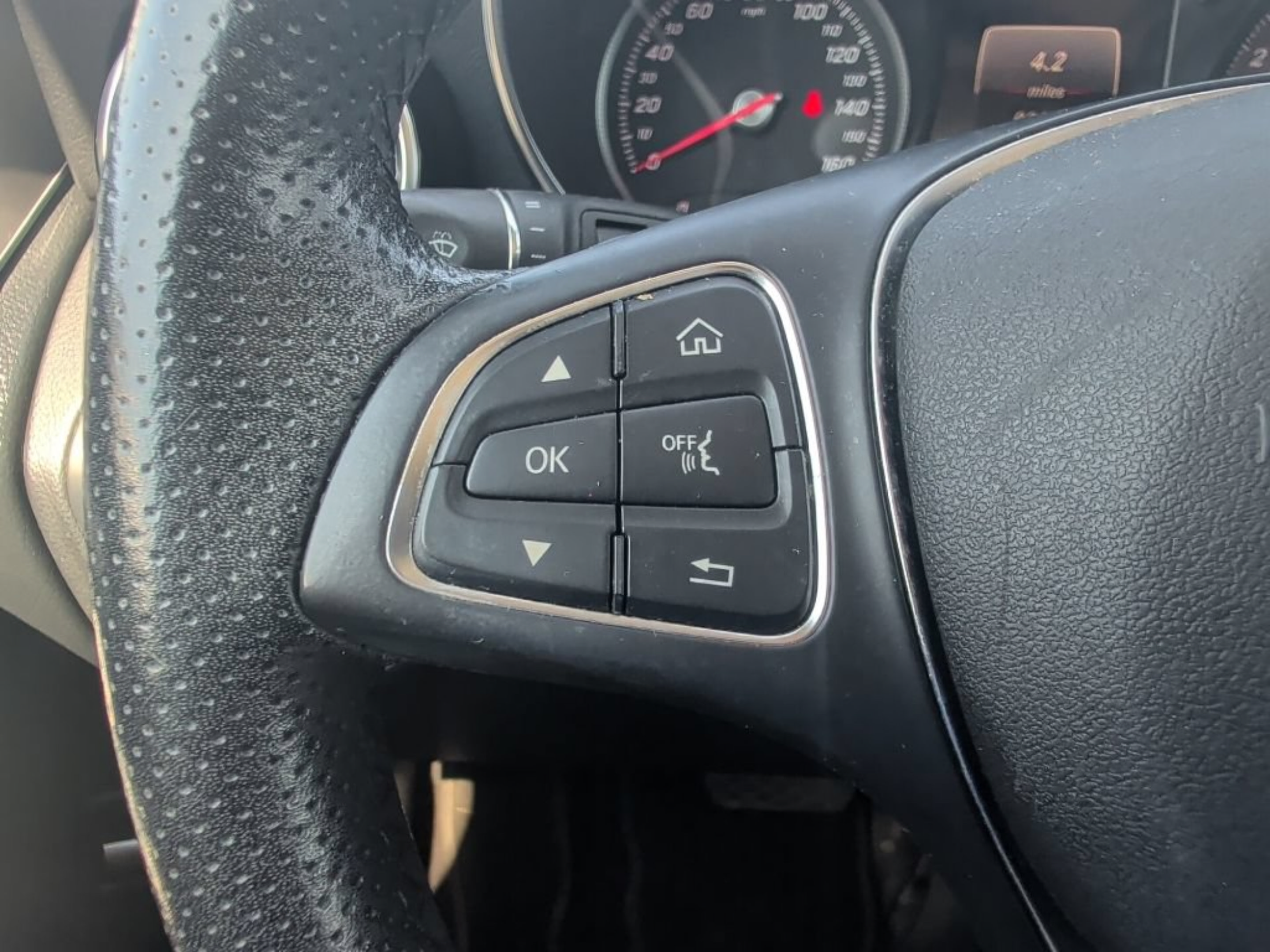 Used 2019 Mercedes-Benz GLC 300 image 27