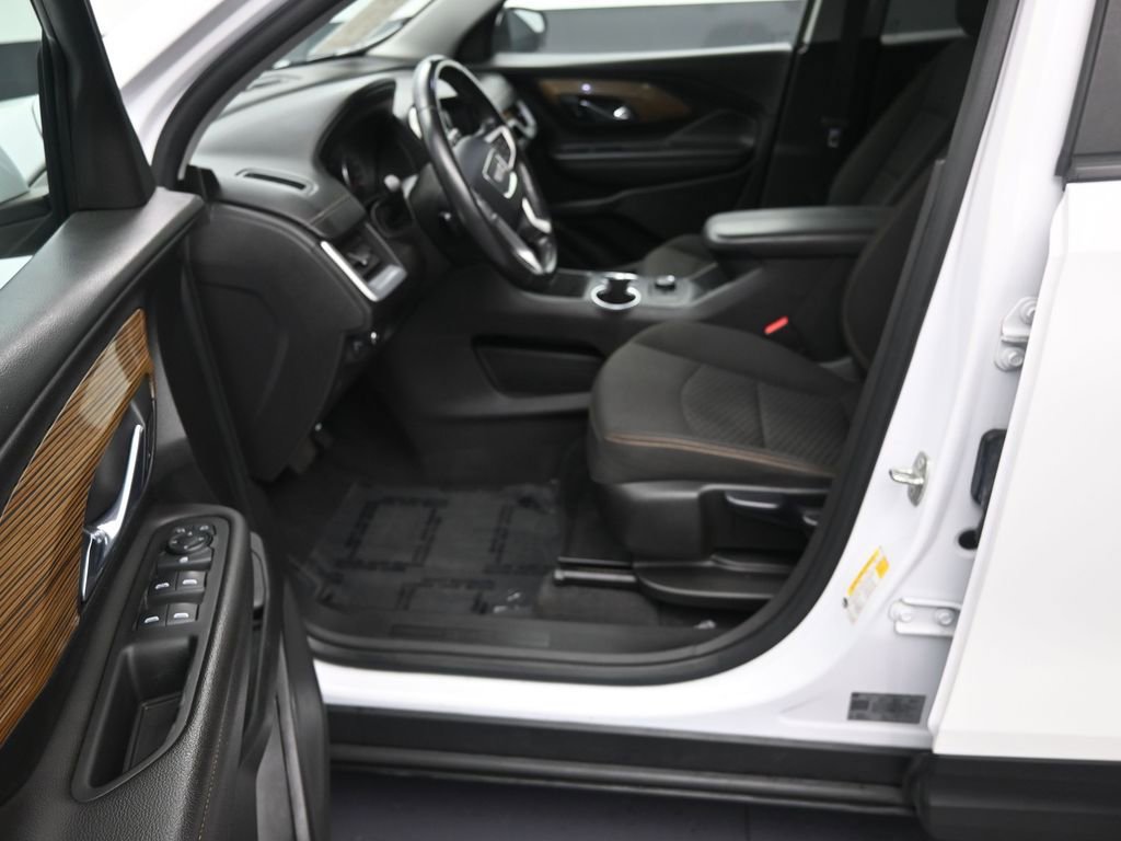 Used 2021 GMC Terrain SLE image 11
