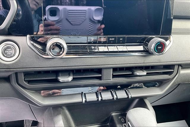 Used 2023 Chevrolet Colorado W/T w/ Technology Package image 15