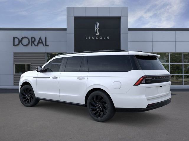 New 2025 Lincoln Navigator L Reserve w/ Jet Appearance Package AWD/4WD image 4
