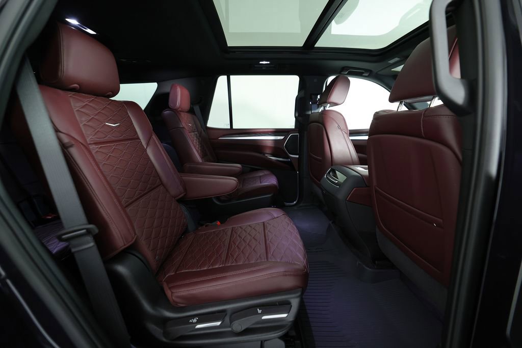 Used 2026 Cadillac Escalade Luxury w/ Touring Package AWD/4WD image 11