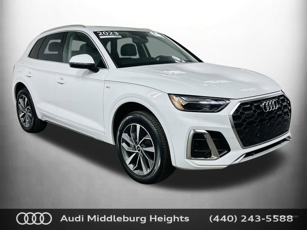 Certified 2023 Audi Q5 2.0T Premium w/ Convenience Package AWD/4WD image 1