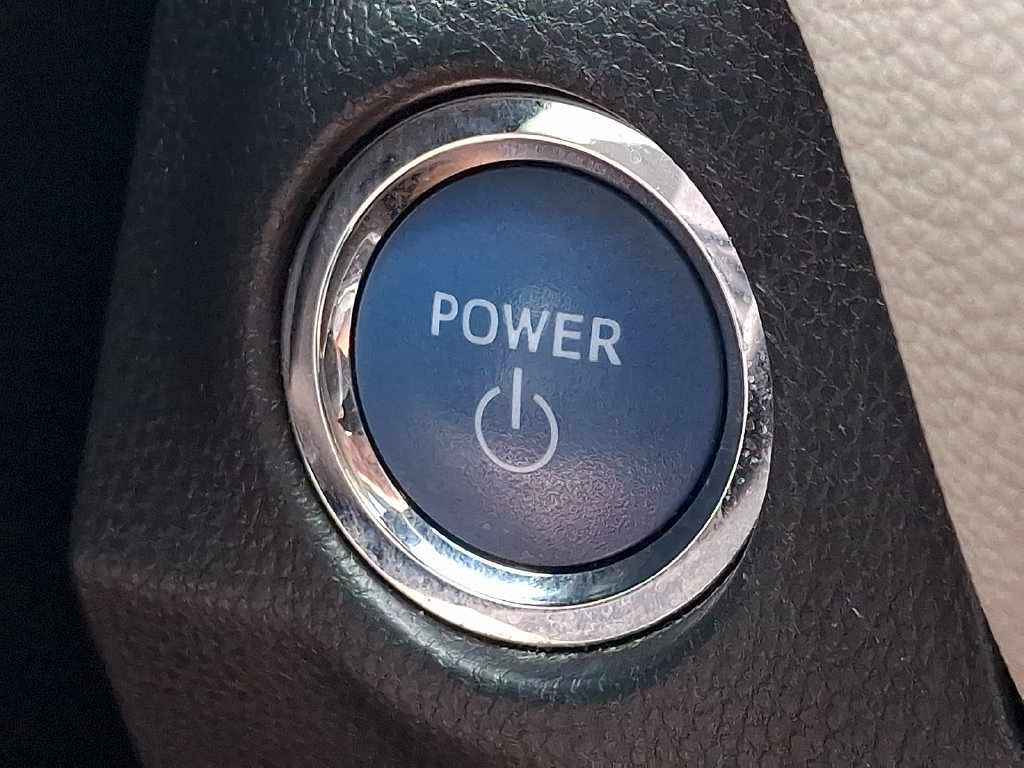 Used 2022 Toyota RAV4 XLE w/ Convenience Package AWD/4WD image 26