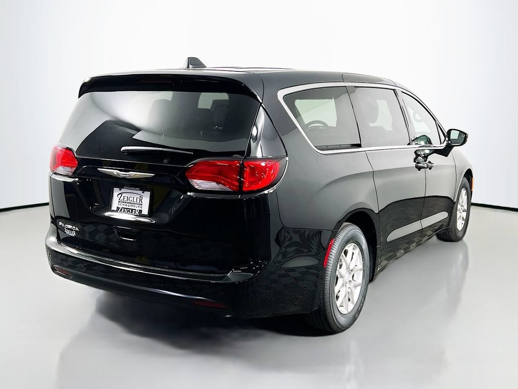 New 2027 Chrysler Pacifica LX FWD image 7