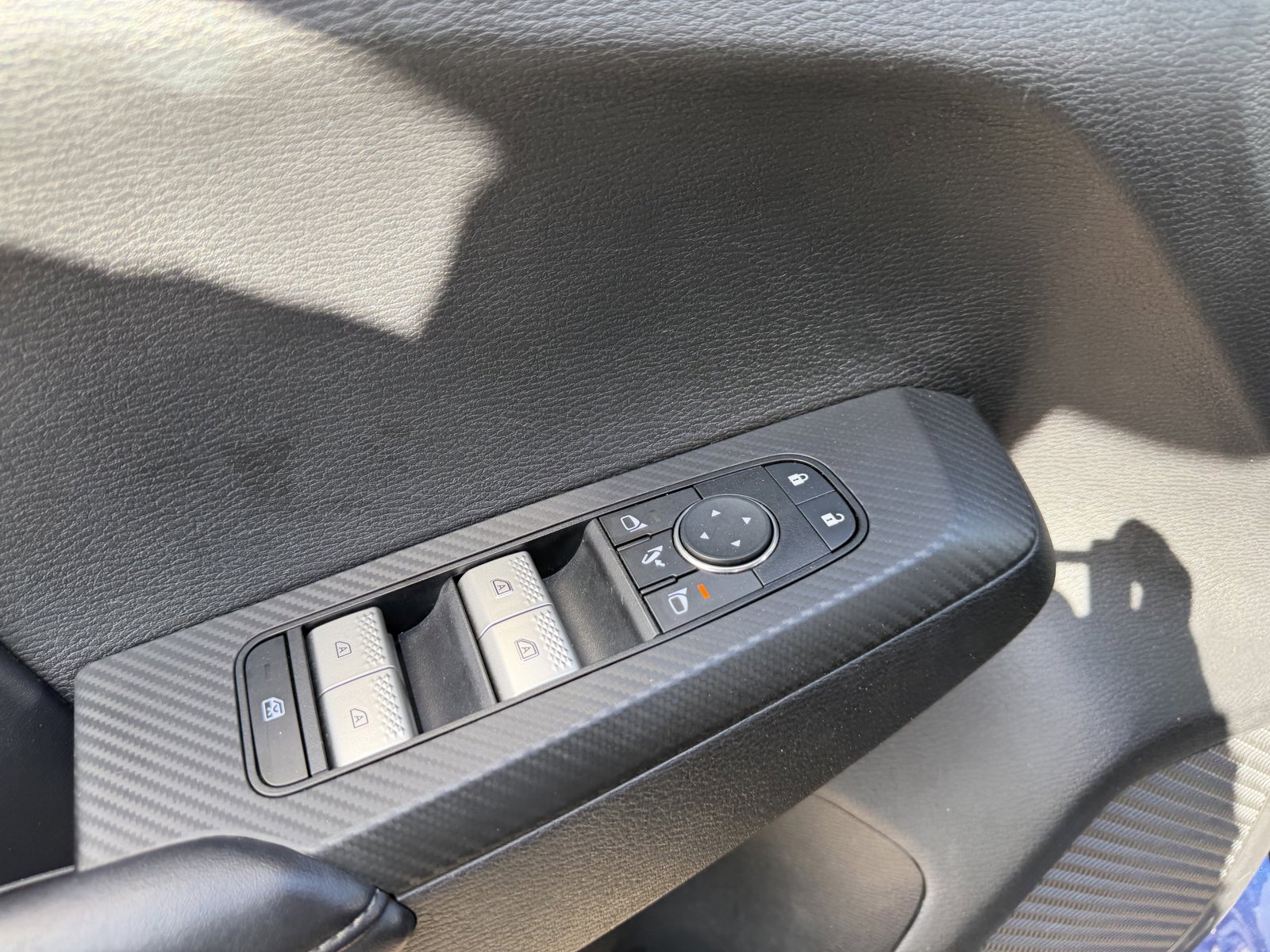 Used 2024 Mitsubishi Outlander SE AWD/4WD image 29