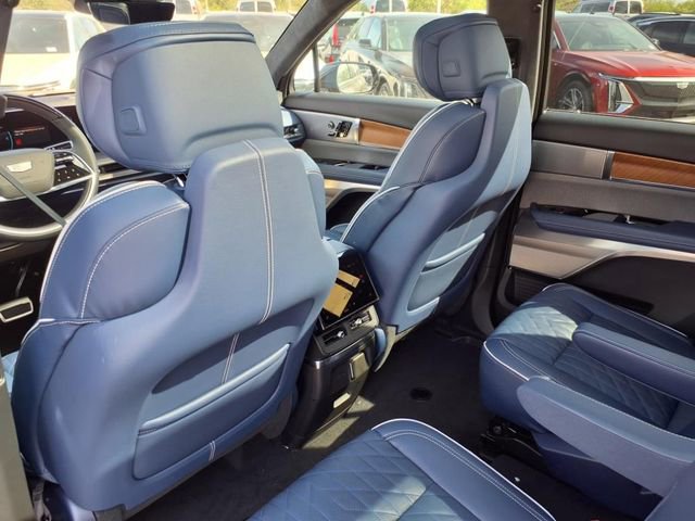 New 2026 Cadillac Vistiq Premium Luxury image 14