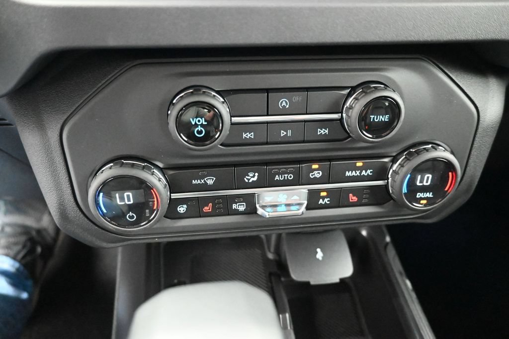 New 2026 Ford Bronco Outer Banks AWD/4WD image 3