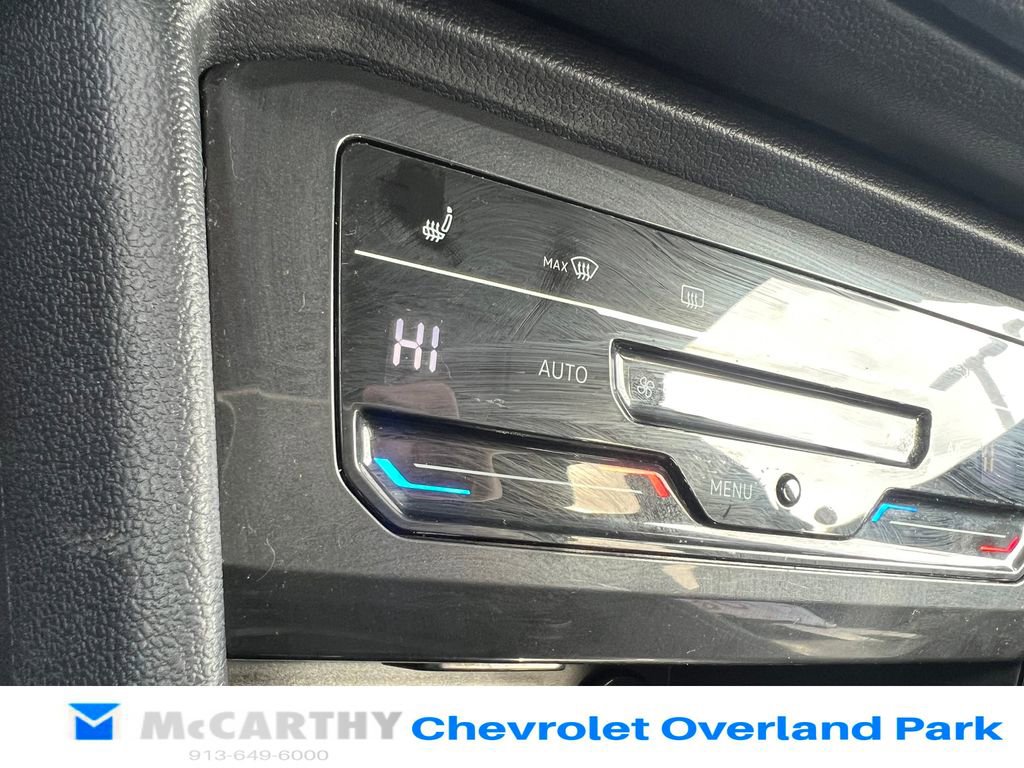 Used 2024 Volkswagen Tiguan SE image 14