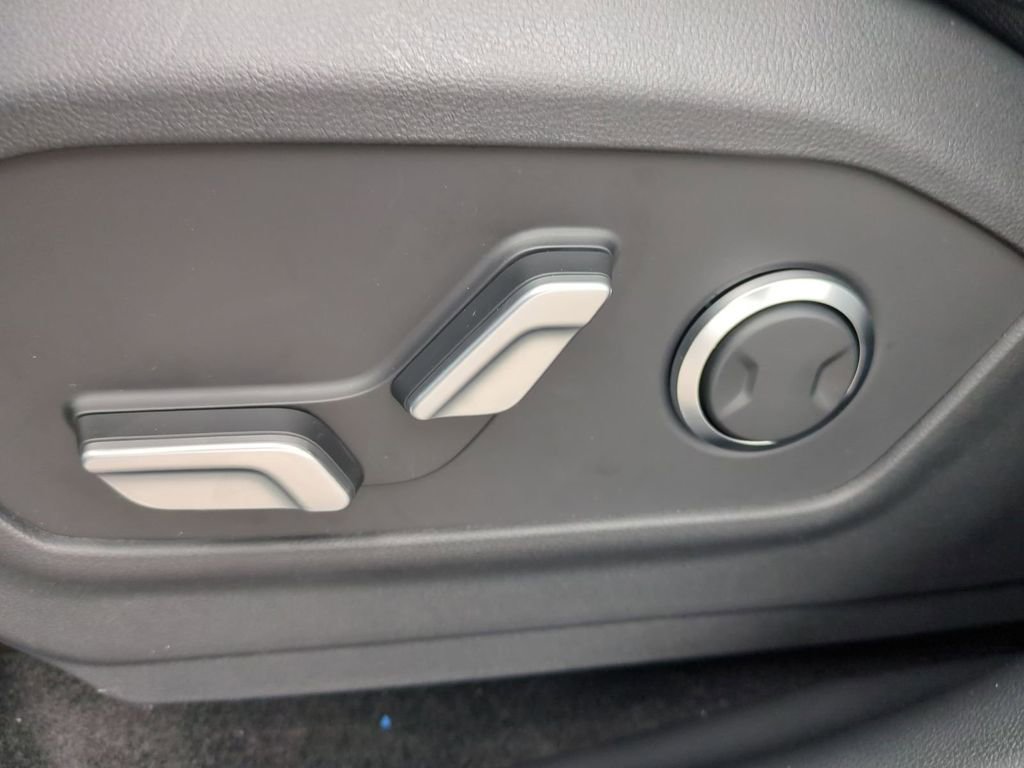 New 2026 Hyundai Santa Fe SEL image 24