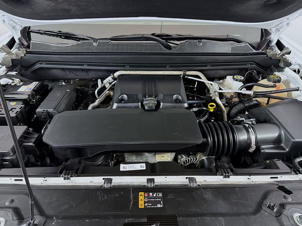 Used 2025 Chevrolet Colorado Trail Boss AWD/4WD image 30