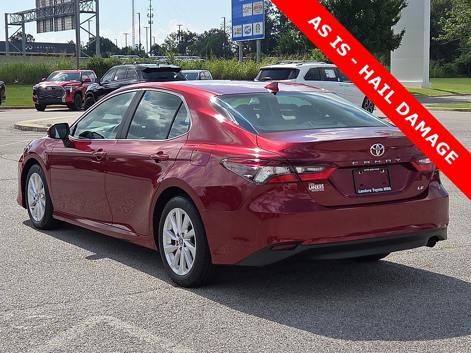 Used 2021 Toyota Camry LE FWD image 4