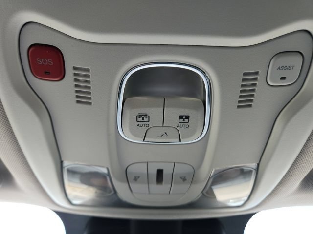 Used 2023 Jeep Renegade Altitude w/ Sun/Sound Group AWD/4WD image 29