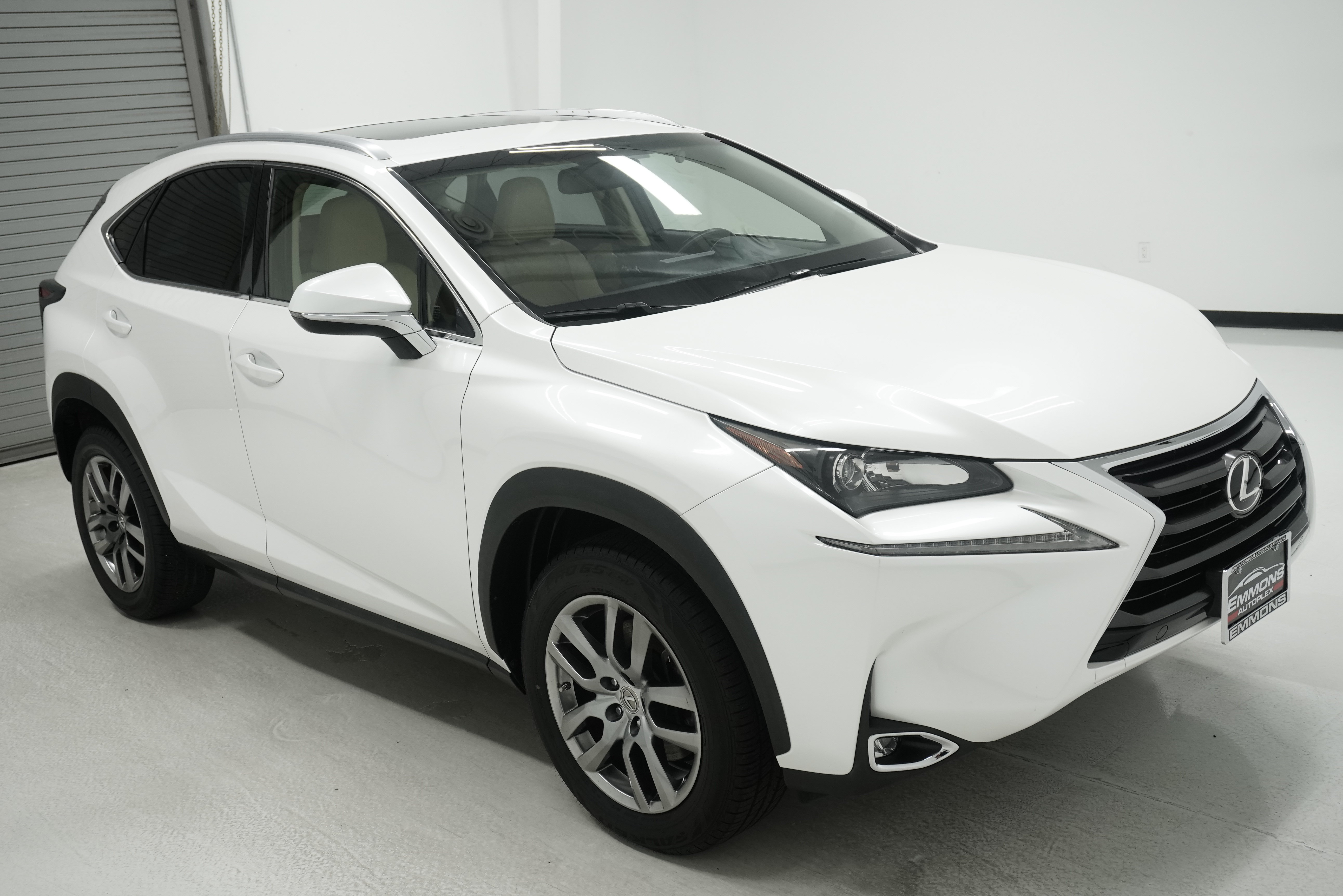 Used 2015 Lexus NX 200t FWD w/ Premium Package image 3