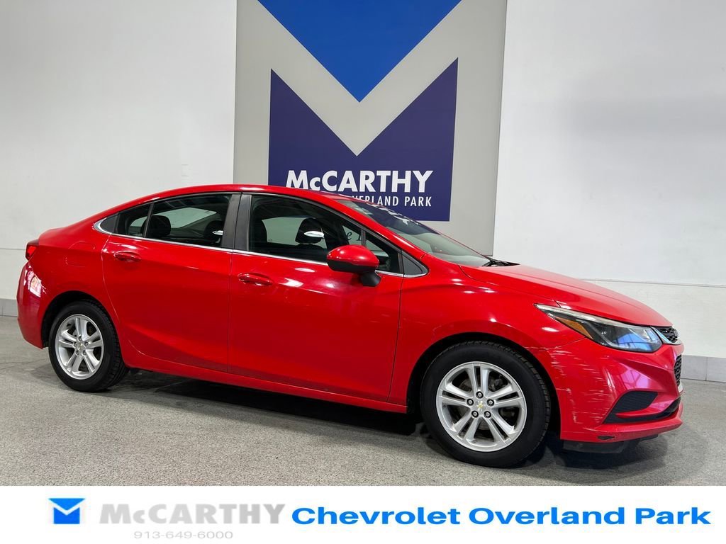 Used 2017 Chevrolet Cruze LT w/ Convenience Package image 3