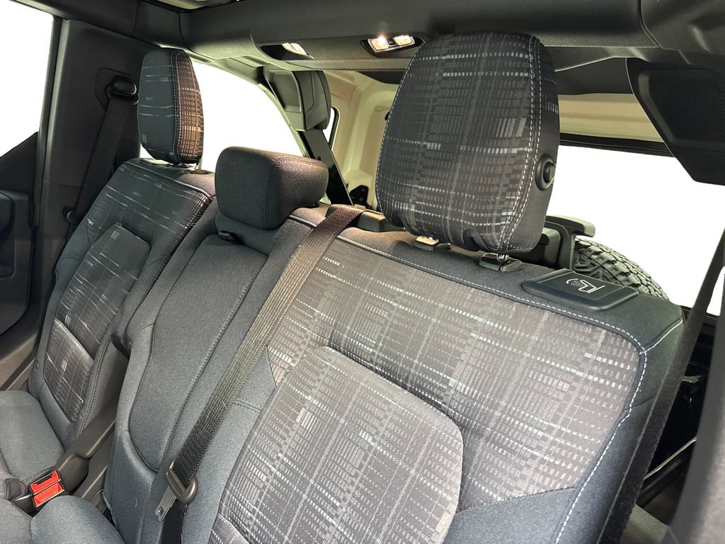 Used 2025 Ford Bronco Heritage Edition AWD/4WD image 33