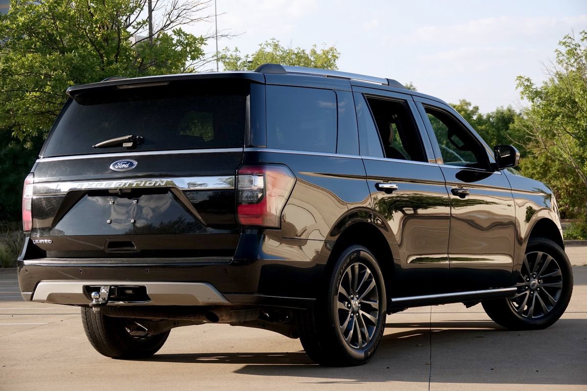 Used 2020 Ford Expedition Limited image 3