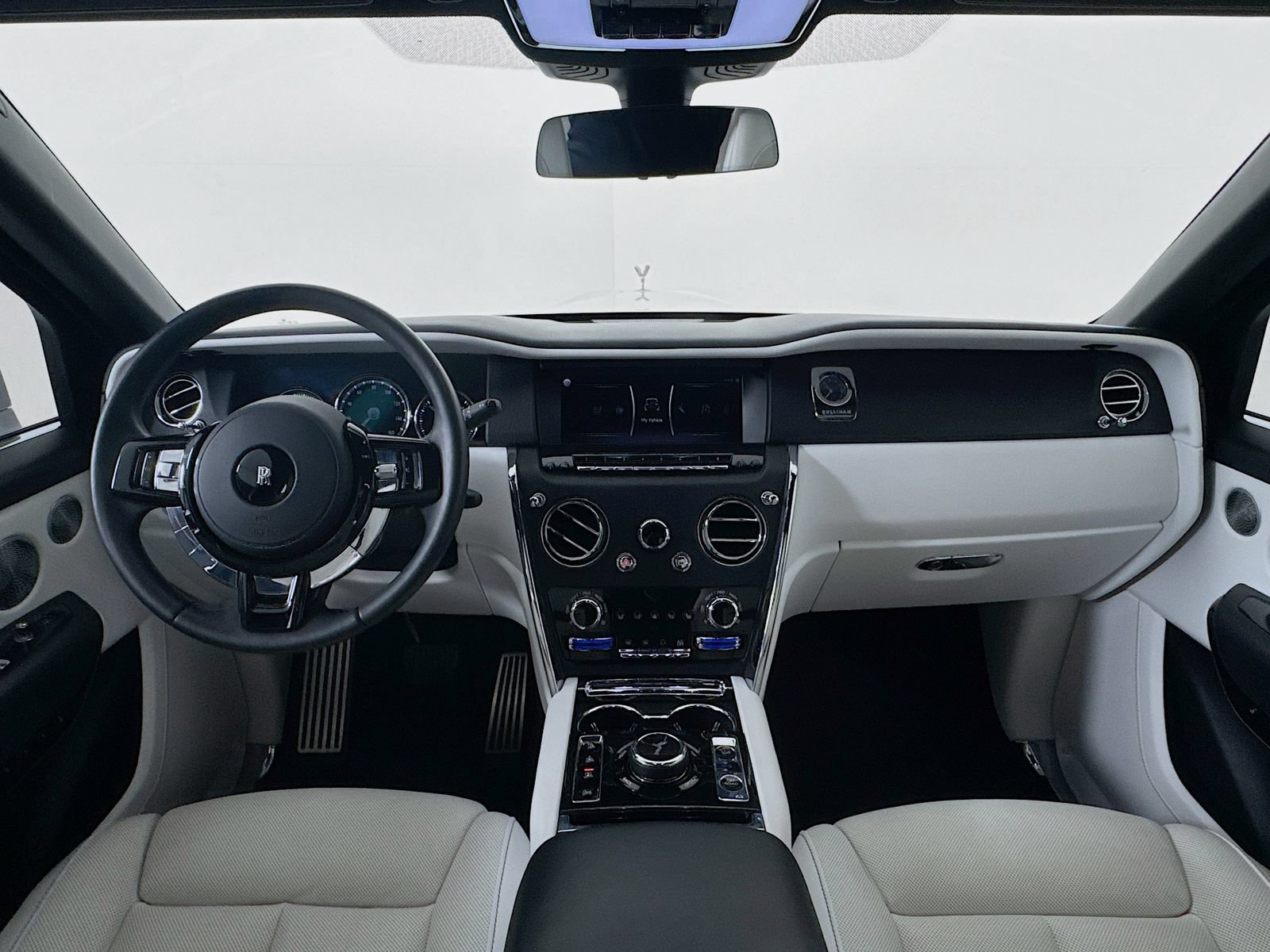 Certified 2021 Rolls-Royce Cullinan AWD/4WD image 22