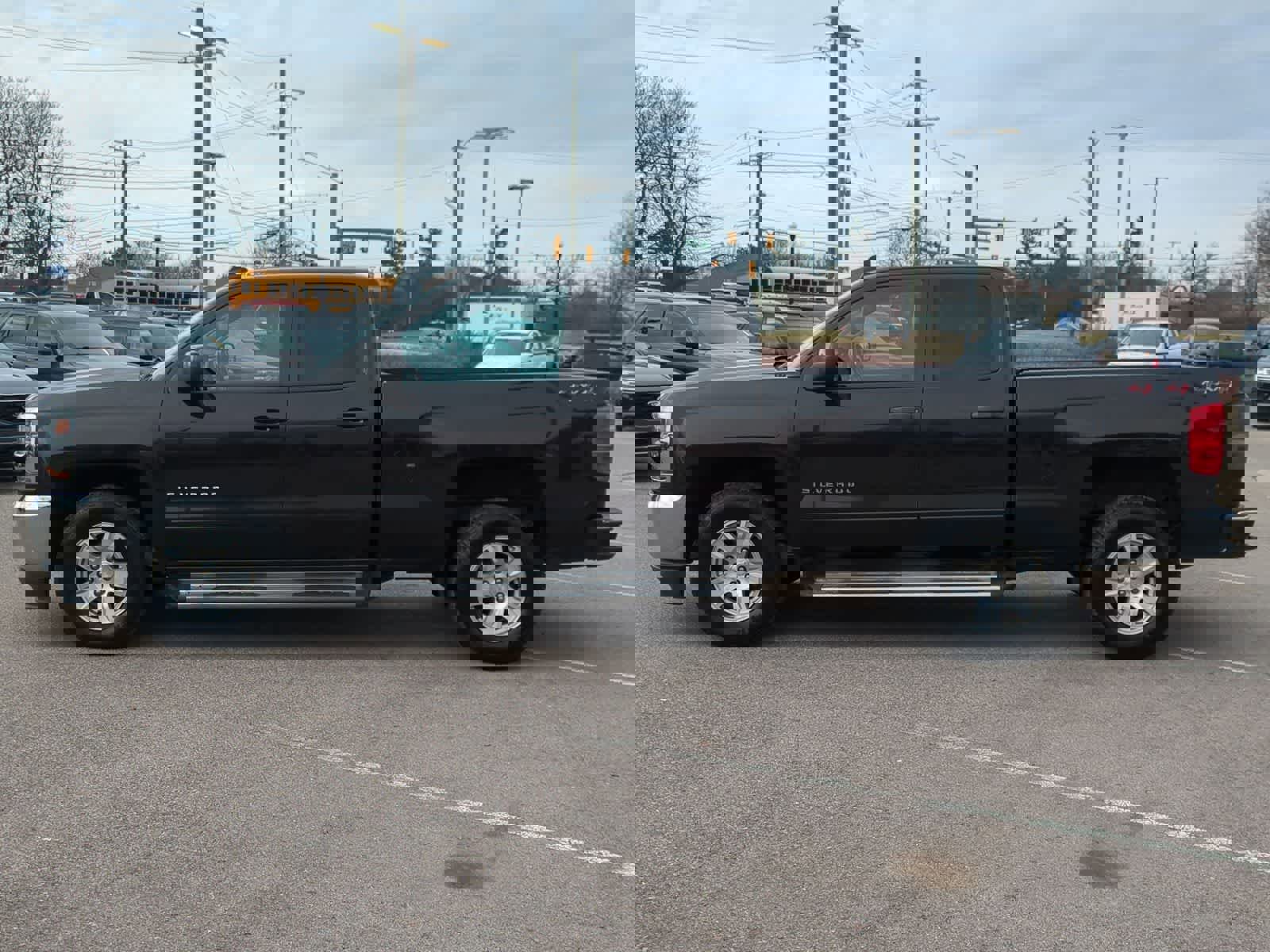 Used 2018 Chevrolet Silverado 1500 LT AWD/4WD image 5