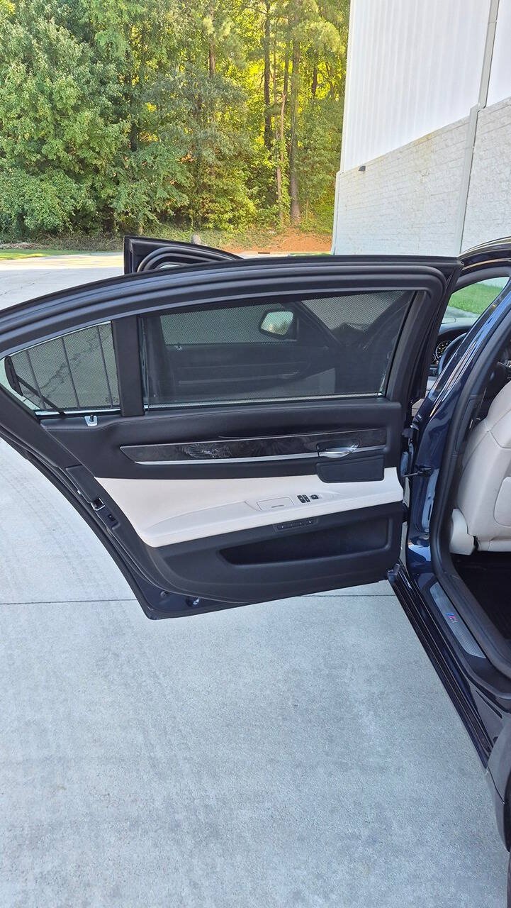 Used 2011 BMW 750Li xDrive AWD/4WD image 50