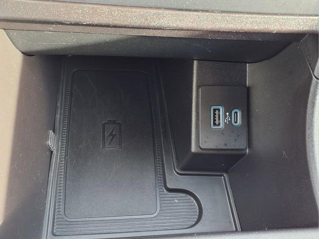 Used 2023 Ford Edge SEL w/ Sport Appearance Package AWD/4WD image 24