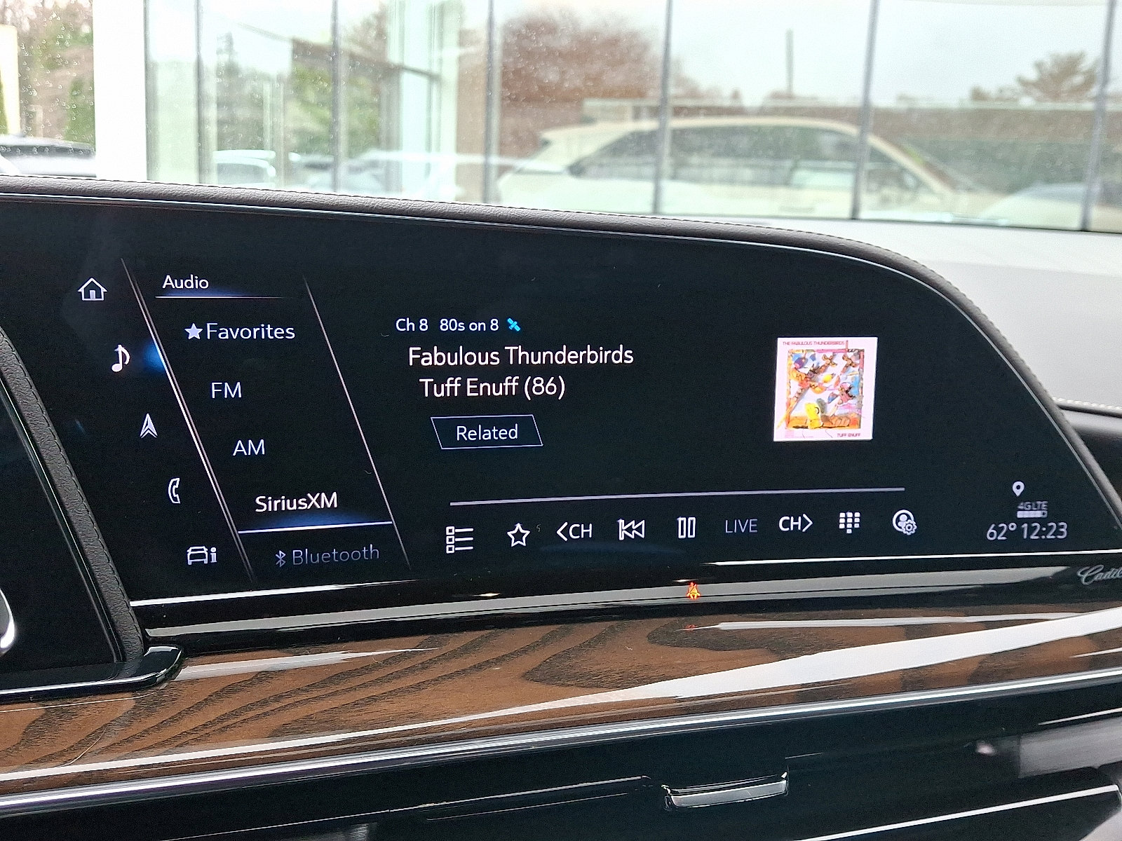 Used 2023 Cadillac Escalade ESV Sport Platinum w/ LPO, ONYX Package image 30