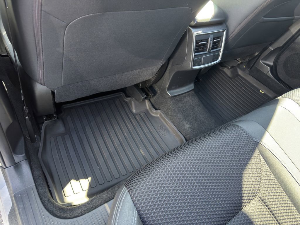 Used 2021 Subaru Forester Premium image 27