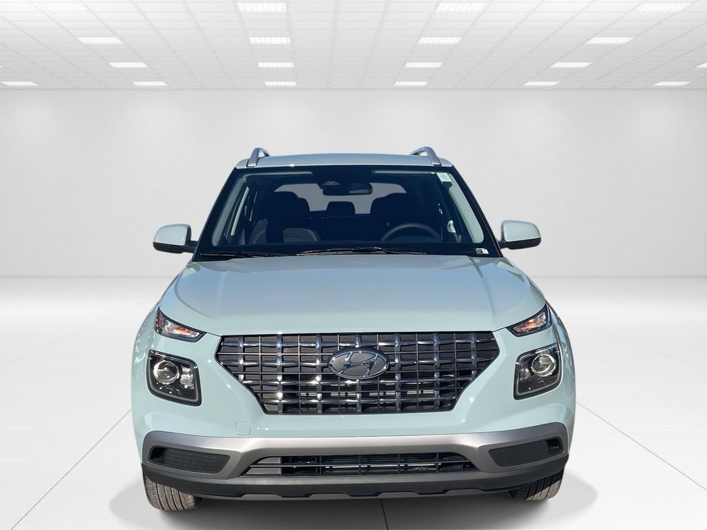 New 2026 Hyundai Venue SEL FWD image 2