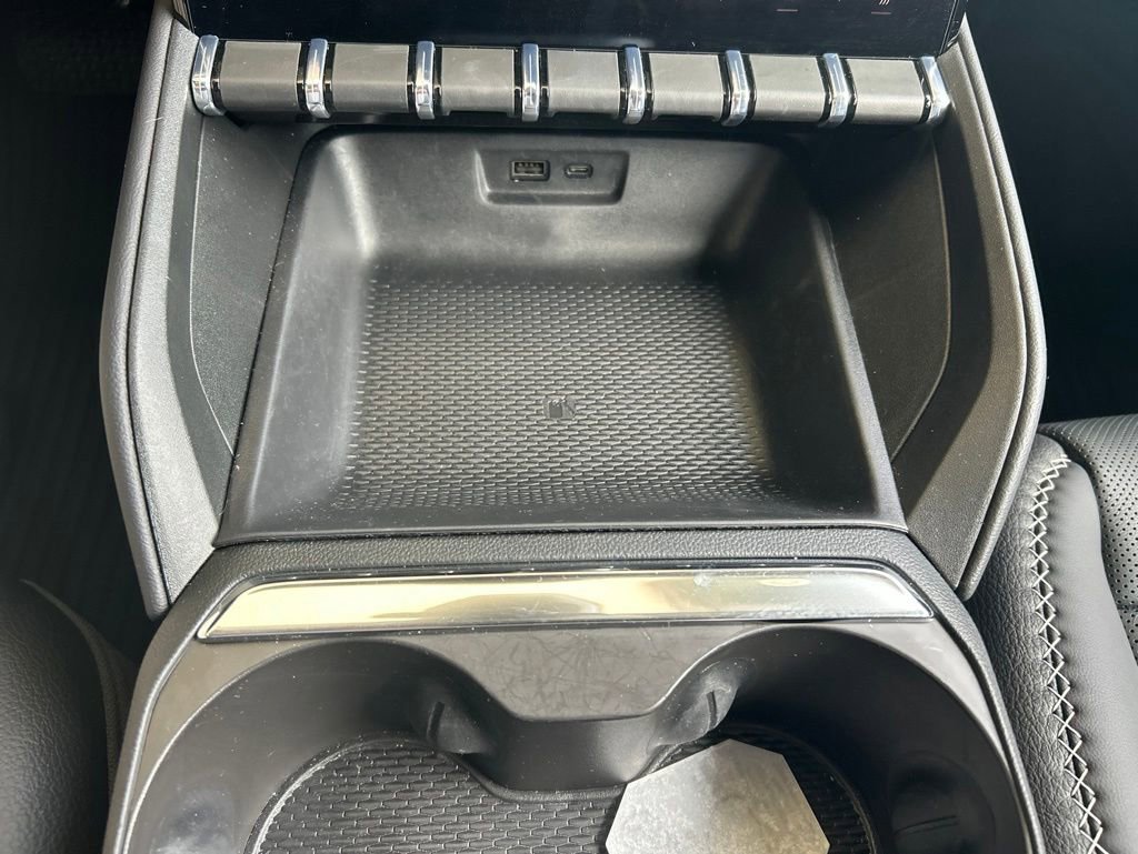 Used 2026 GMC Terrain Denali w/ LPO, Floor Liner Package AWD/4WD image 17