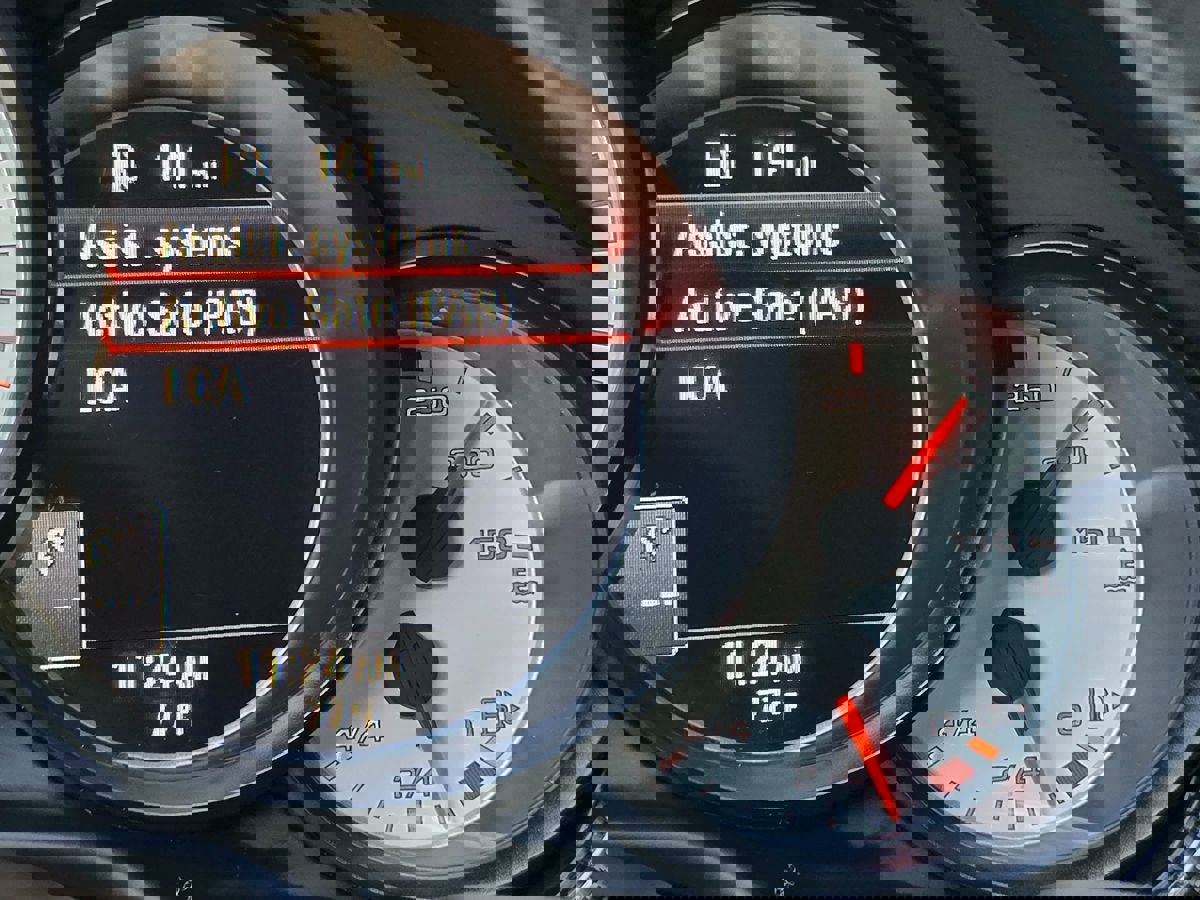 Used 2016 Porsche Panamera GTS w/ Premium Package Plus image 33