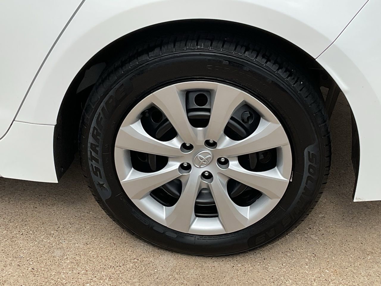 Used 2025 Toyota Corolla LE image 8