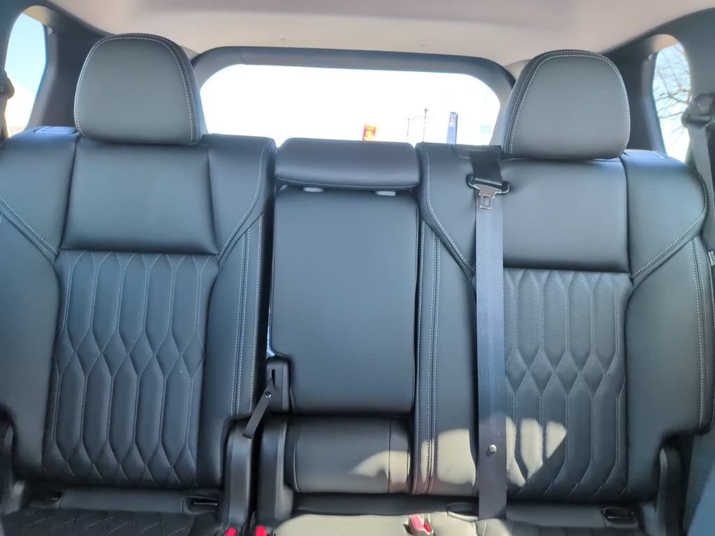 New 2026 Mitsubishi Outlander SEL AWD/4WD image 28