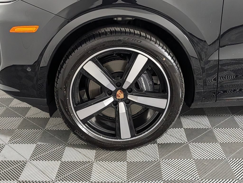 New 2026 Porsche Cayenne AWD/4WD image 11
