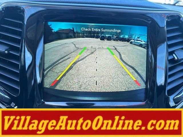 Used 2019 Jeep Cherokee Limited w/ Trailer Tow Group AWD/4WD image 24
