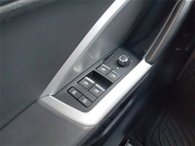 Used 2021 Audi Q3 2.0T Premium image 26