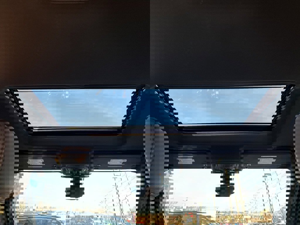 Used 2021 GMC Sierra 1500 SLT w/ SLT Premium Plus Package image 18