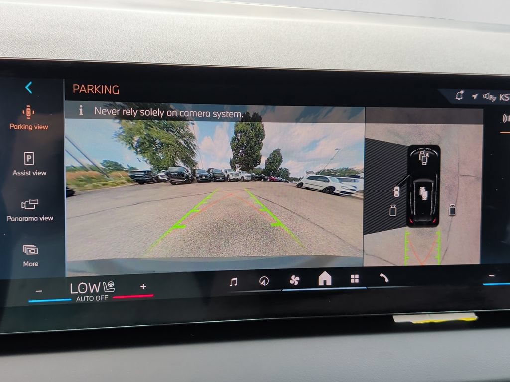 Used 2025 BMW X3 xDrive30i AWD/4WD image 22
