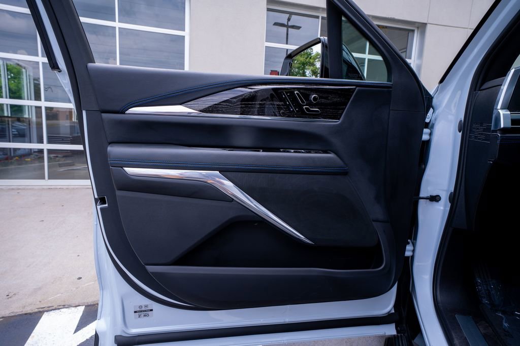Used 2026 Cadillac Escalade IQL Sport 1 AWD/4WD image 29