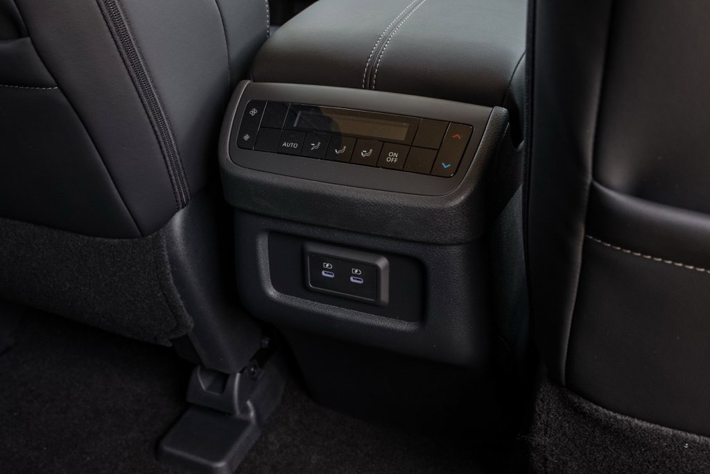 New 2026 Nissan Pathfinder SL FWD image 23