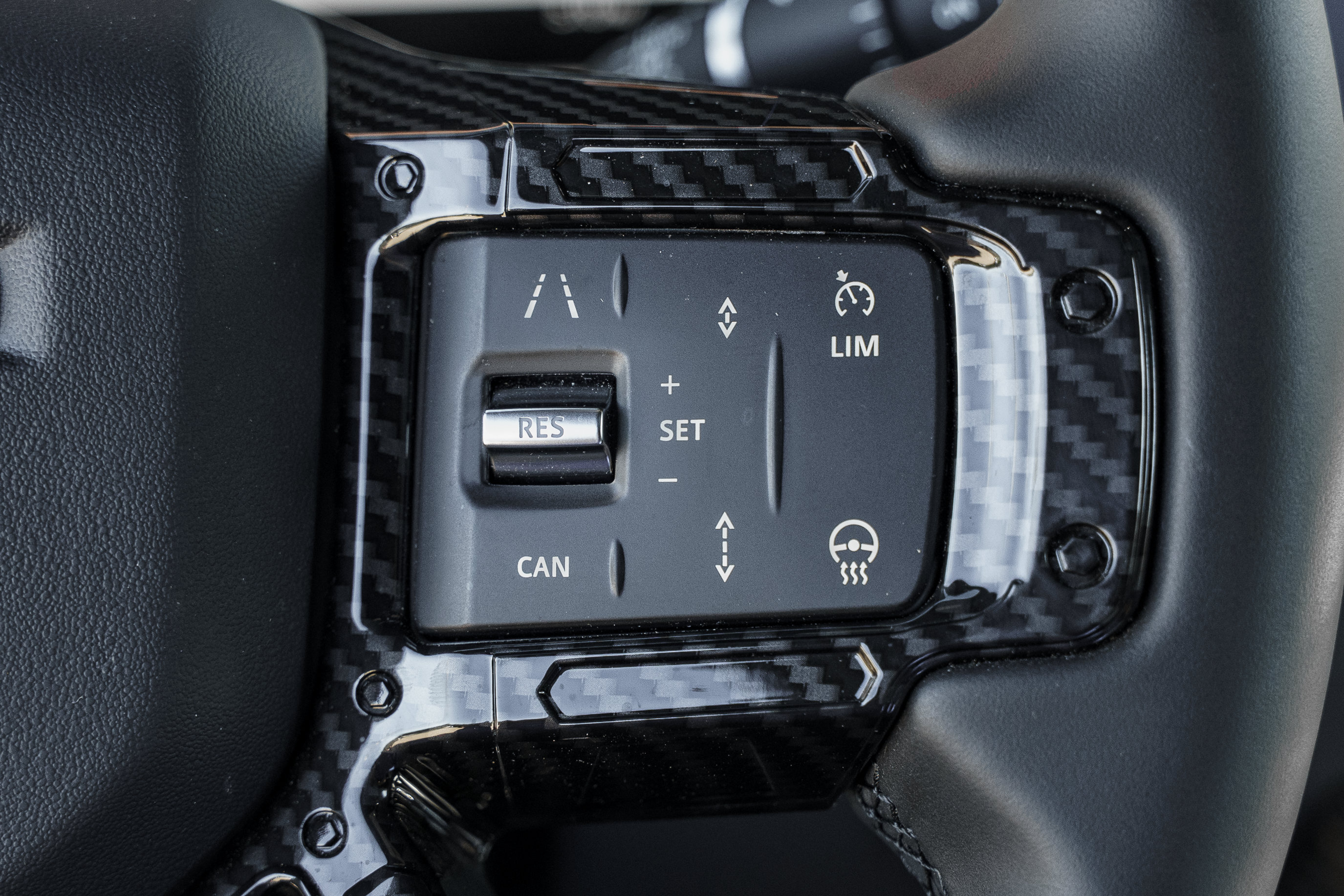 Used 2025 Land Rover Defender 90 S AWD/4WD image 18