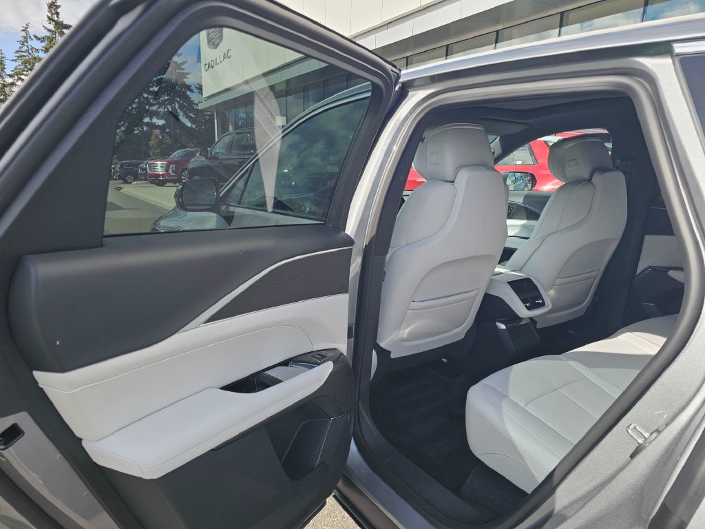 Certified 2024 Cadillac Lyriq Luxury w/ LPO, Floor Liner Package AWD/4WD image 19
