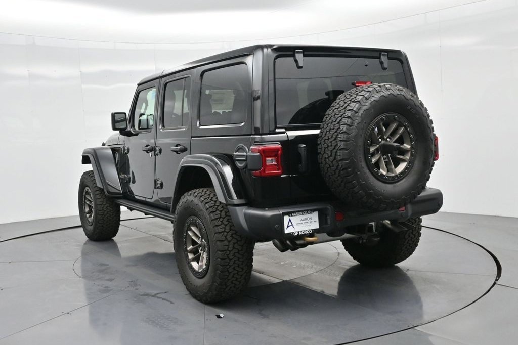 Used 2024 Jeep Wrangler Unlimited Rubicon 392 AWD/4WD image 27