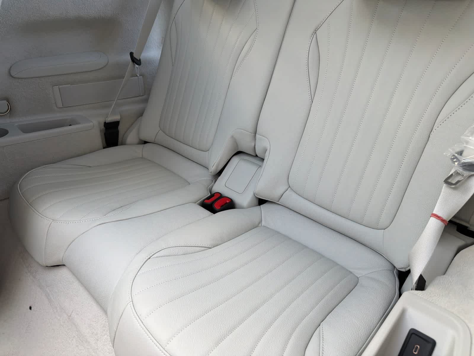 New 2027 Mercedes-Benz EQS 400 4MATIC SUV image 15