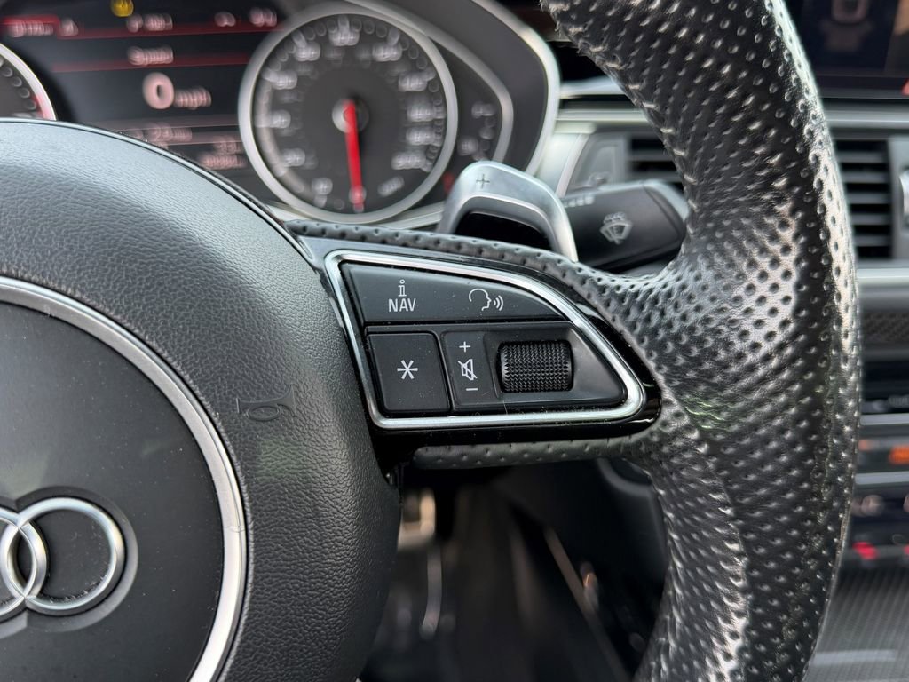 Used 2016 Audi RS 7 Prestige image 36