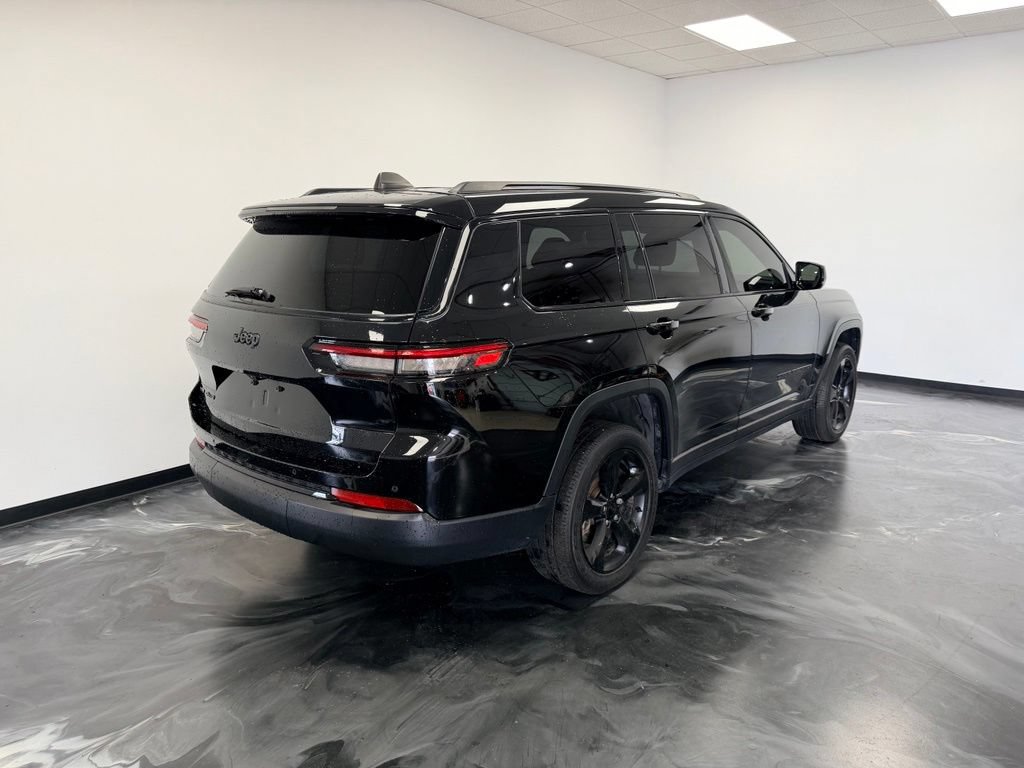 Used 2023 Jeep Grand Cherokee L Laredo AWD/4WD image 24