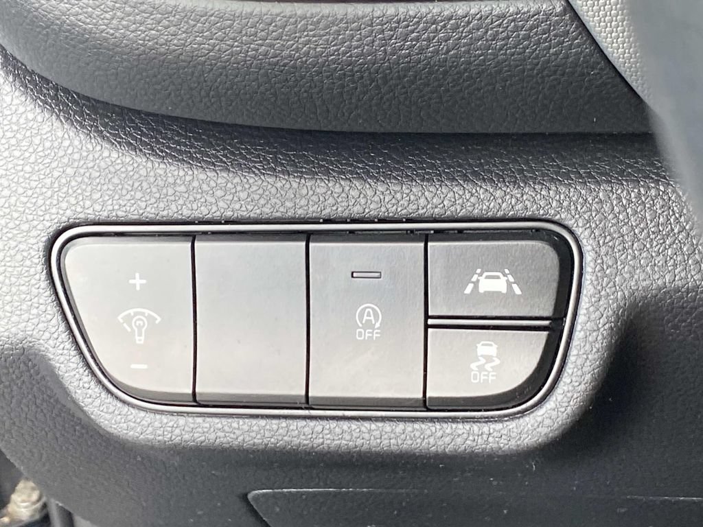 Used 2022 Kia Seltos LX AWD/4WD image 19
