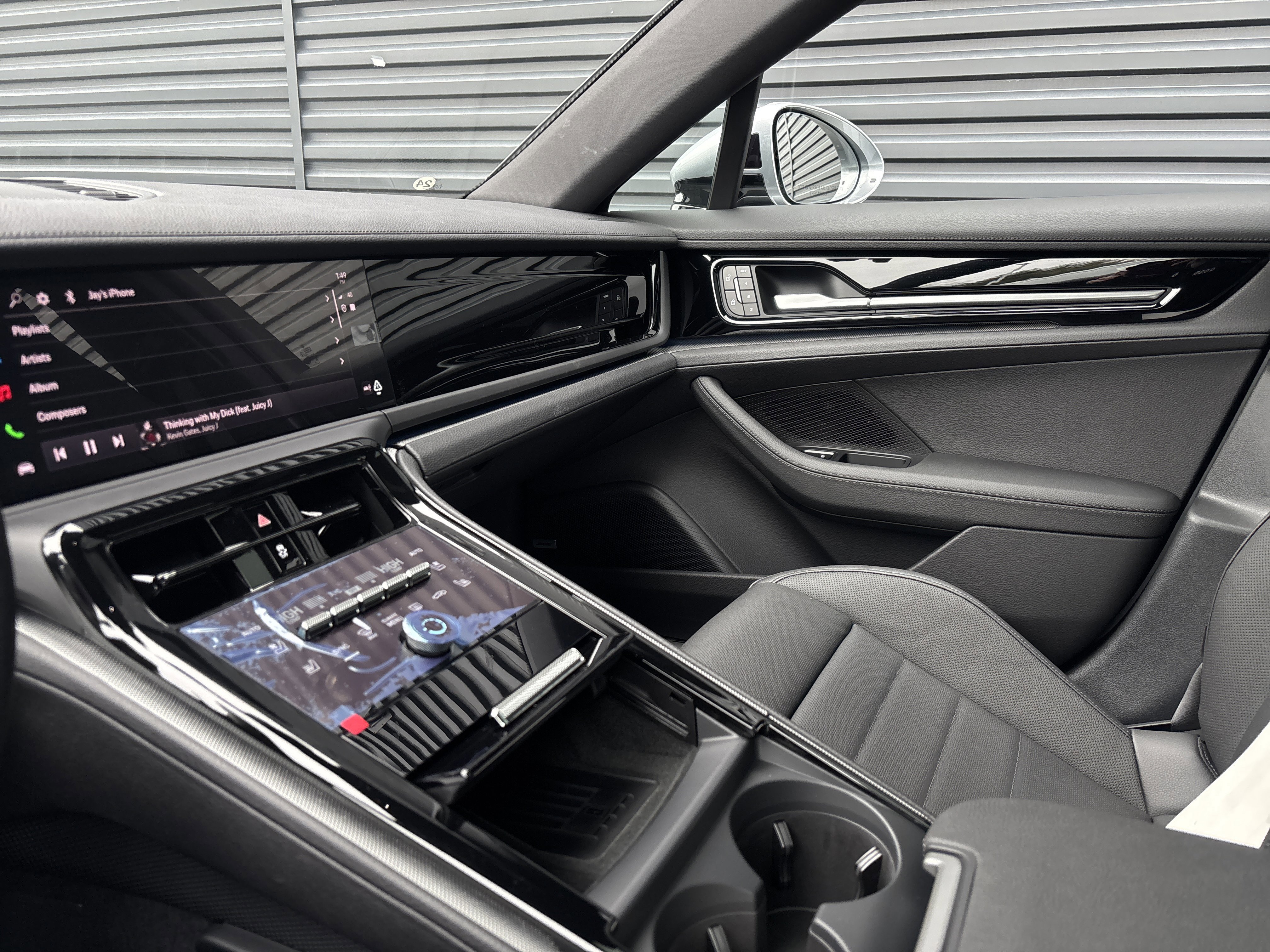 New 2026 Porsche Panamera image 10