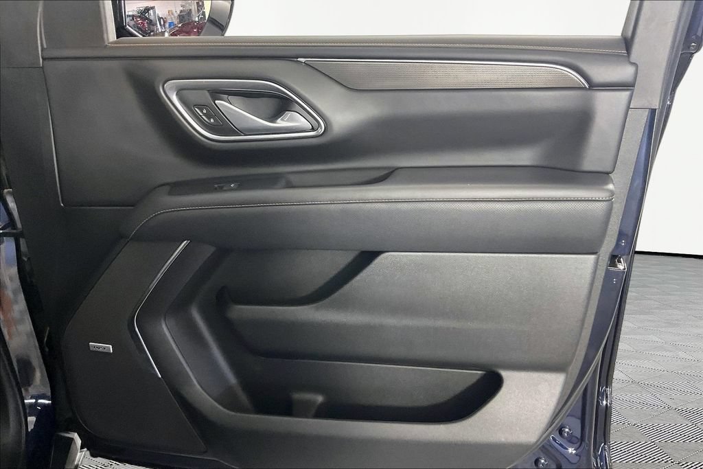 Used 2024 GMC Yukon AT4 w/ AT4 Premium Package AWD/4WD image 27