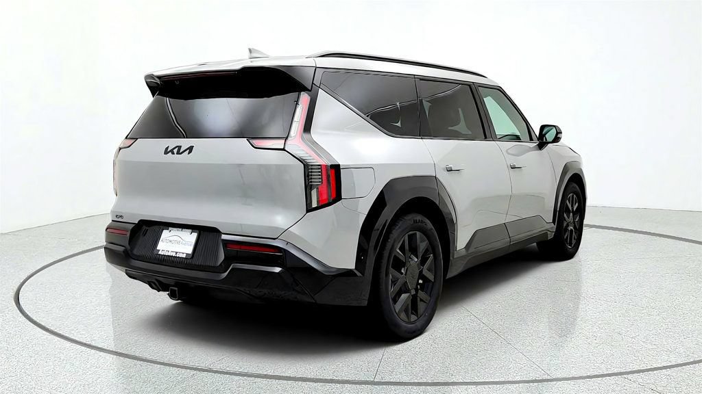 Used 2026 Kia EV9 Land w/ Nightfall Edition Package AWD/4WD image 5