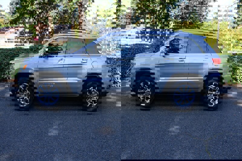 Used 2015 Jeep Grand Cherokee Limited image 14